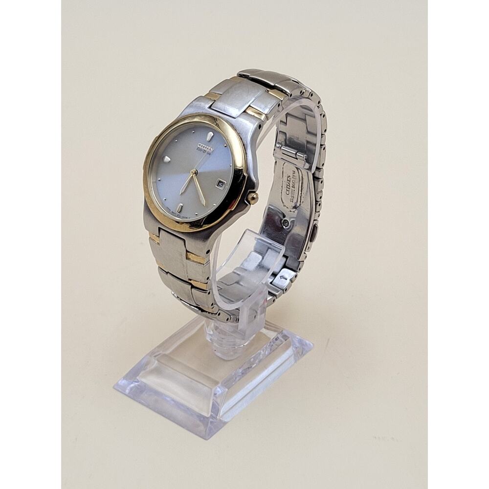 Citizen Eco-Drive 38mm Watch E110-K16768 Gold Silver Two-Tone Water Resistant